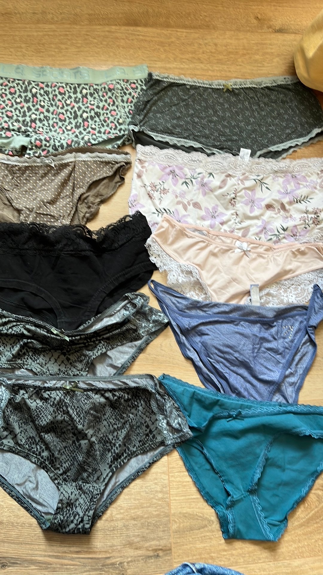 10 slips - 40/42, Kleding | Dames, Ophalen of Verzenden, Meerkleurig, Slip