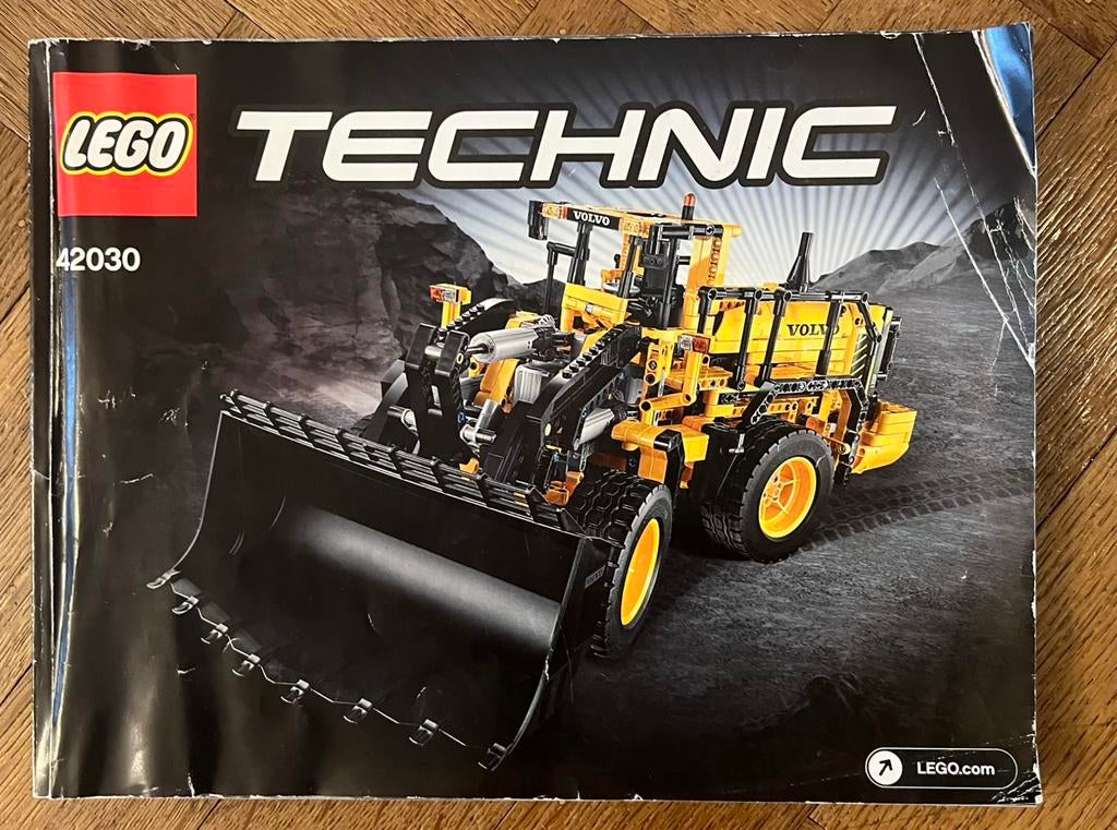 Lego Technic 42030 - Excavatrice VOLVO L350F télécommandée, Kinderen en Baby's, Speelgoed | Duplo en Lego, Ophalen, Gebruikt, Complete set
