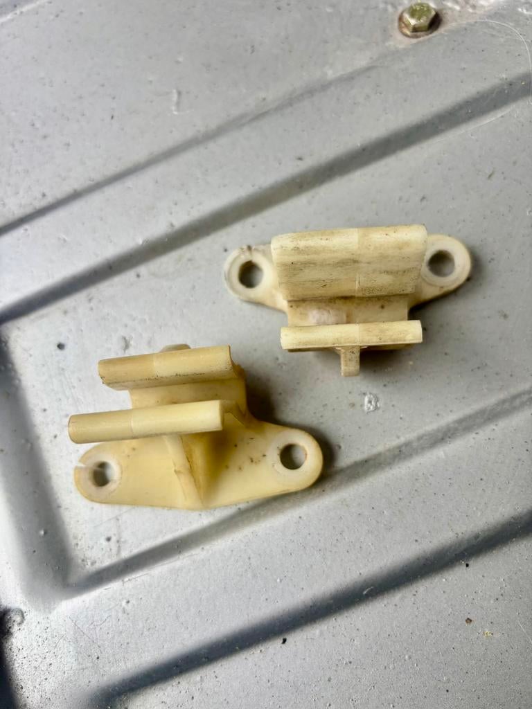 Supports en plastique pour toit targa (coffre) Porsche 914, Enlèvement ou Envoi, Comme neuf