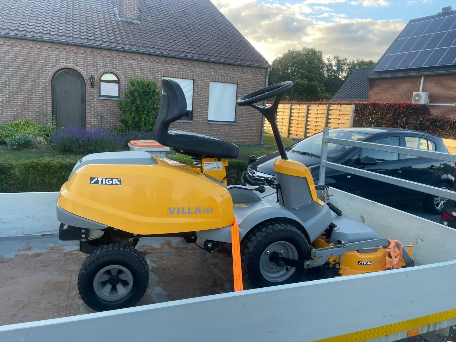 Zit maaier, Tuin en Terras, Ophalen, Zo goed als nieuw, Opvangbak