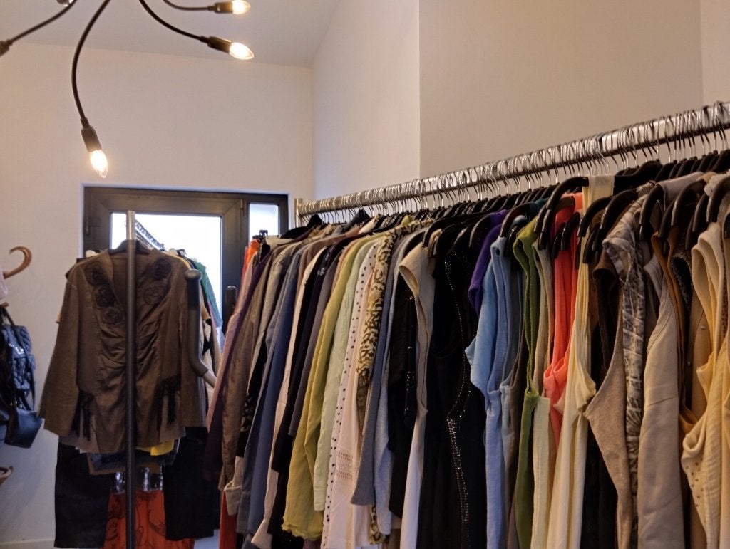 beaucoup de vêtements, Enlèvement