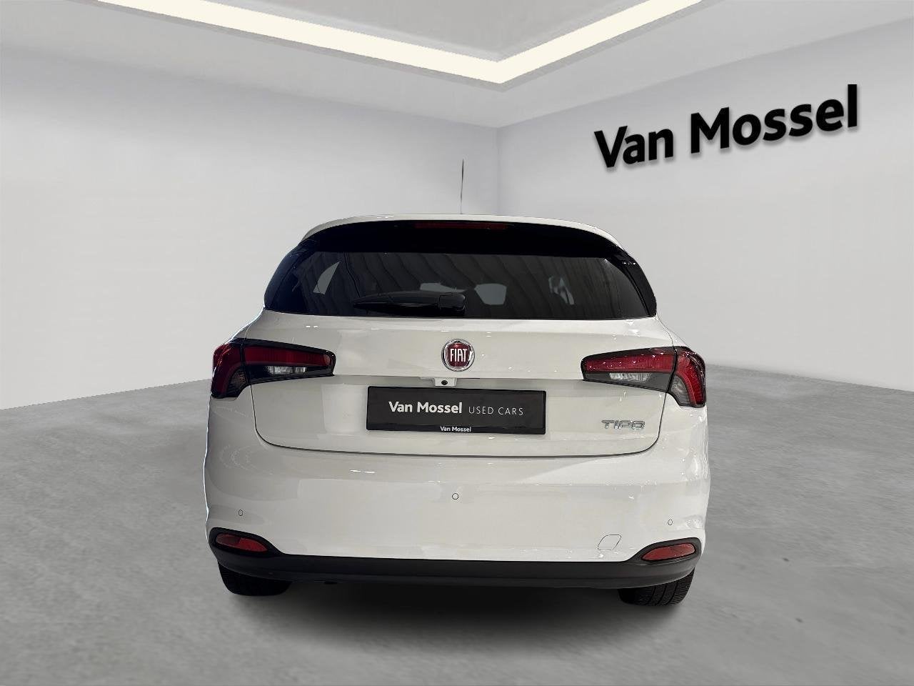 Fiat Tipo 1.4 95 pk Easy, Achat, Euro 6, Entreprise, Boîte manuelle