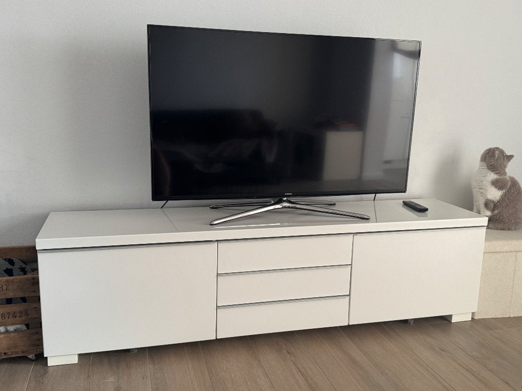 Tv kast wit hoogglans modern, Maison & Meubles, Armoires | Mobilier de télévision, Enlèvement, Comme neuf