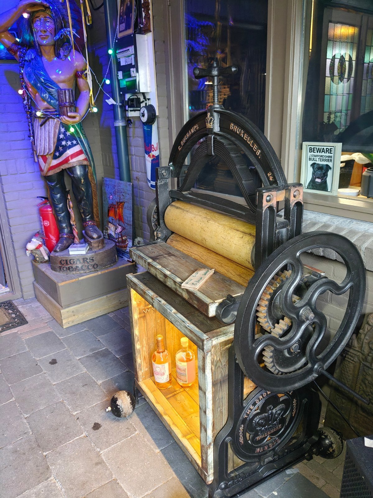 antieke minibar zeer mooi ,mancave, Antiek en Kunst, Ophalen