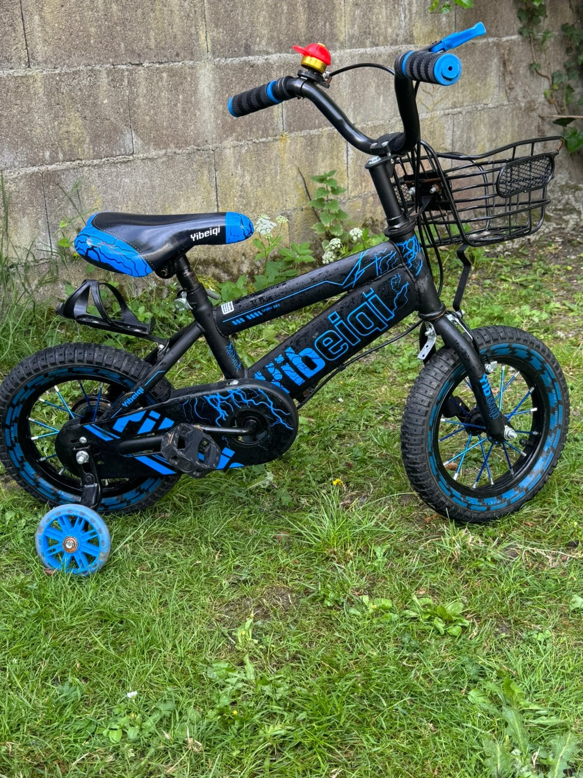 12 inch kinderfiets., Ophalen, Zo goed als nieuw, Velgrem