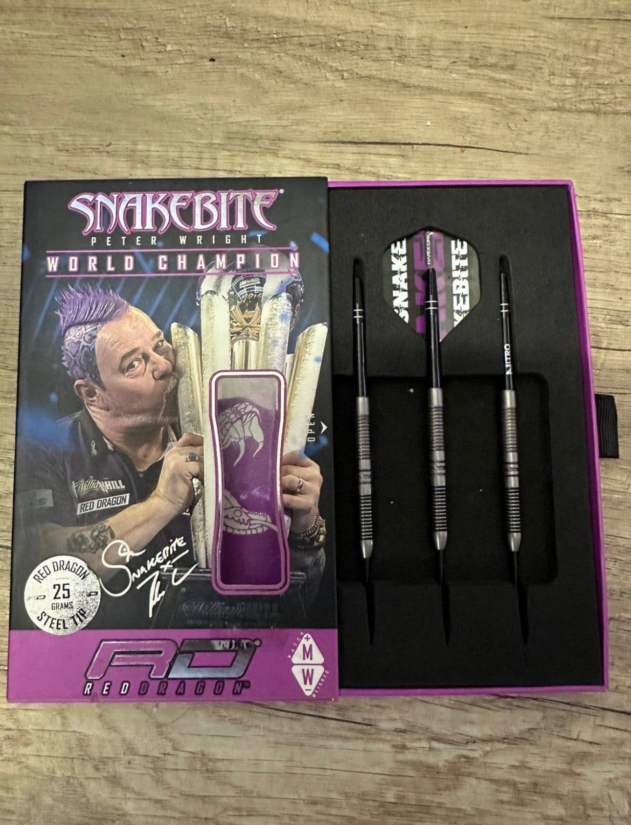Dartsijlen 25 gram, Sport en Fitness, Darts, Ophalen, Zo goed als nieuw, Flights