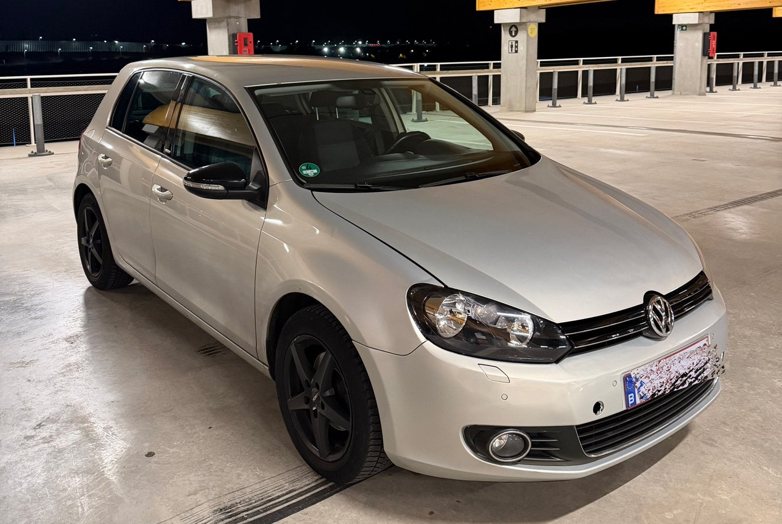 Volswagen Golf 6 {STYLE}, Auto's, Voorwielaandrijving, Euro 5, Stof, Zwart