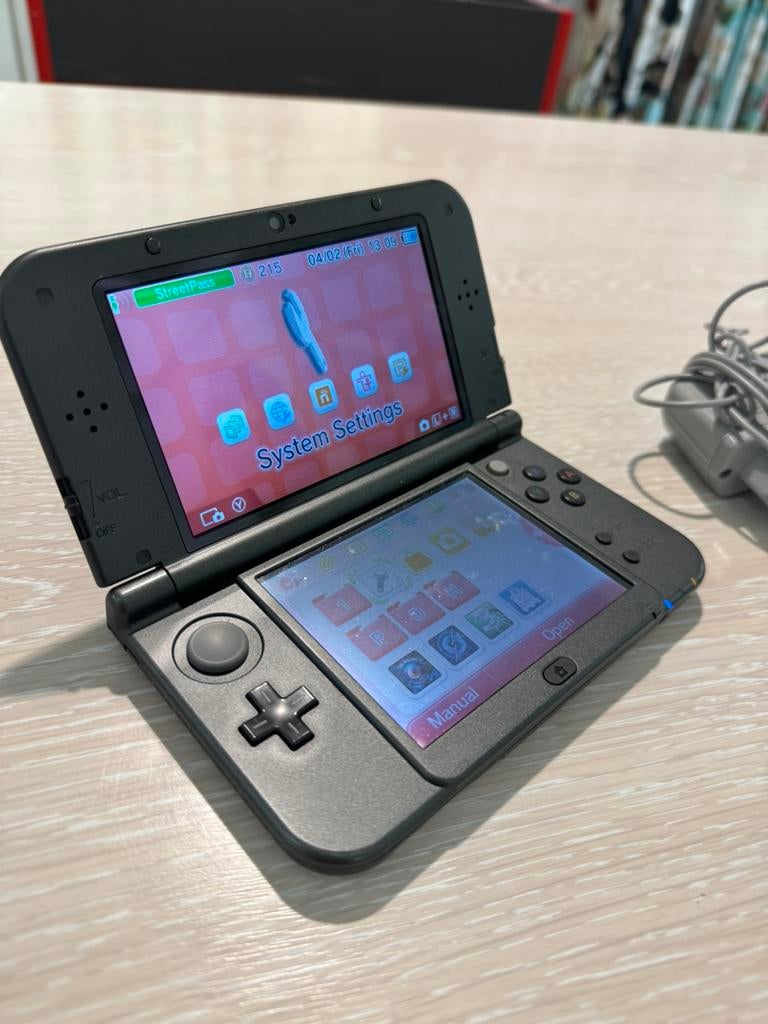 New Nintendo 3DS XL – Gehackt + Vol met Games, Ophalen of Verzenden