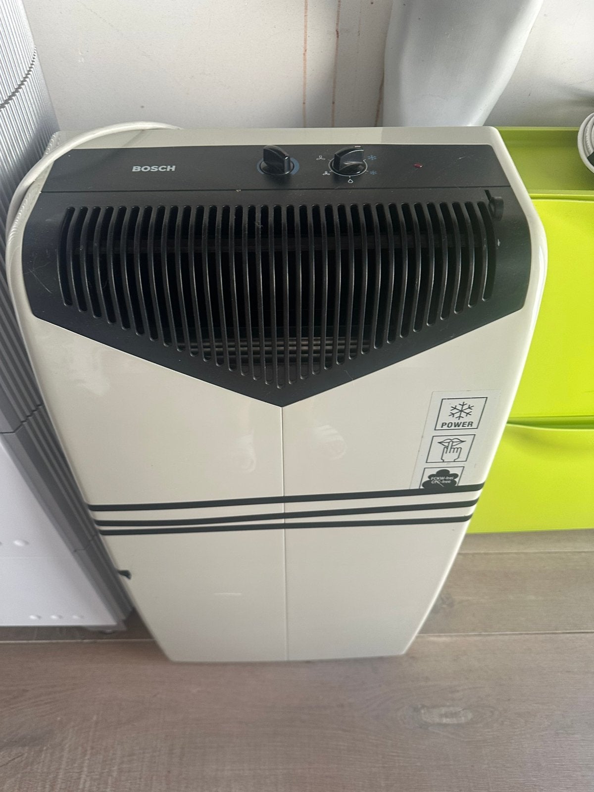 Mobiele airco Bosch, Electroménager, Refroidissement et Déshumidification, 60 à 100 m³, Enlèvement, Utilisé