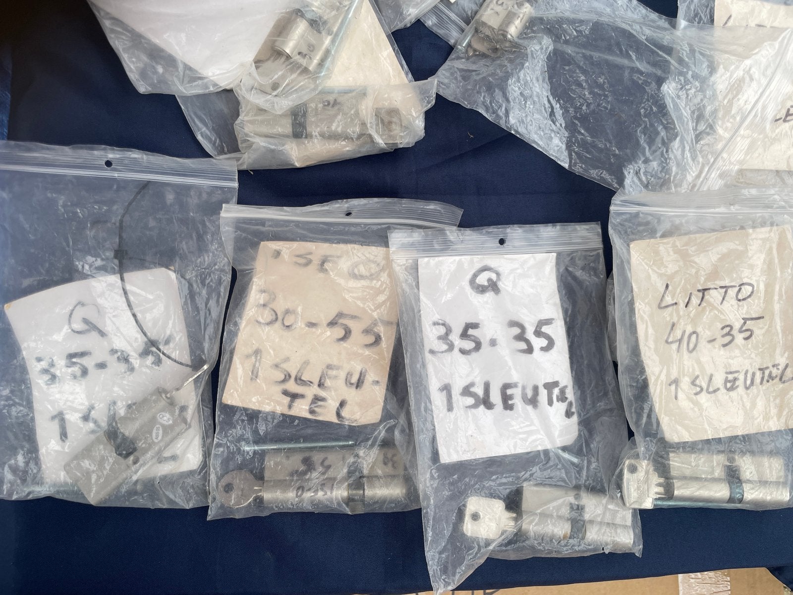 Cilinder sloten verschillende maten, Ophalen of Verzenden, Nieuw, Koper of Messing, Slot