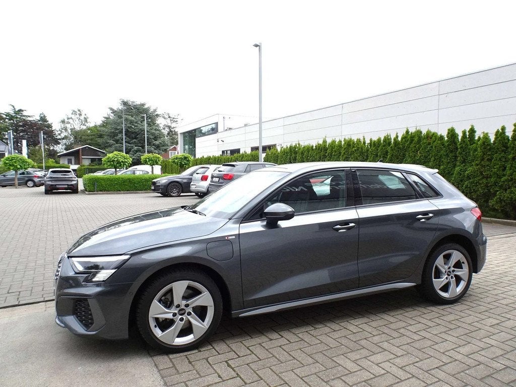 Audi A3 Sportback 40TFSie PHEV S-Line S-Tronic (150 kW) CARP, Autos, Argent ou Gris, Achat, Entreprise, Phares entièrement LED