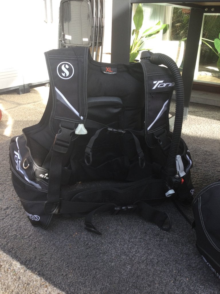 “ Scubapro T-One BCD,s “  3 stuks te koop size M/L/XL, Enlèvement ou Envoi, Utilisé, Gilet de stabilisation