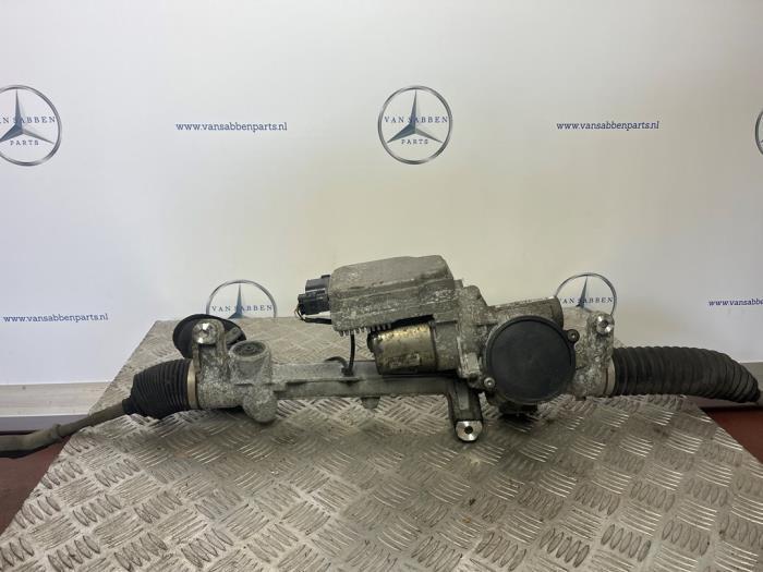 Crémaillère de direction d'un Mercedes B-Klasse, Autos : Pièces & Accessoires, Commande, Mercedes-Benz, Utilisé, 3 mois de garantie