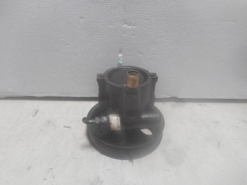 POMPE DE DIRECTION Opel Corsa B (73 / 78 / 79) (90473169), Utilisé, Opel