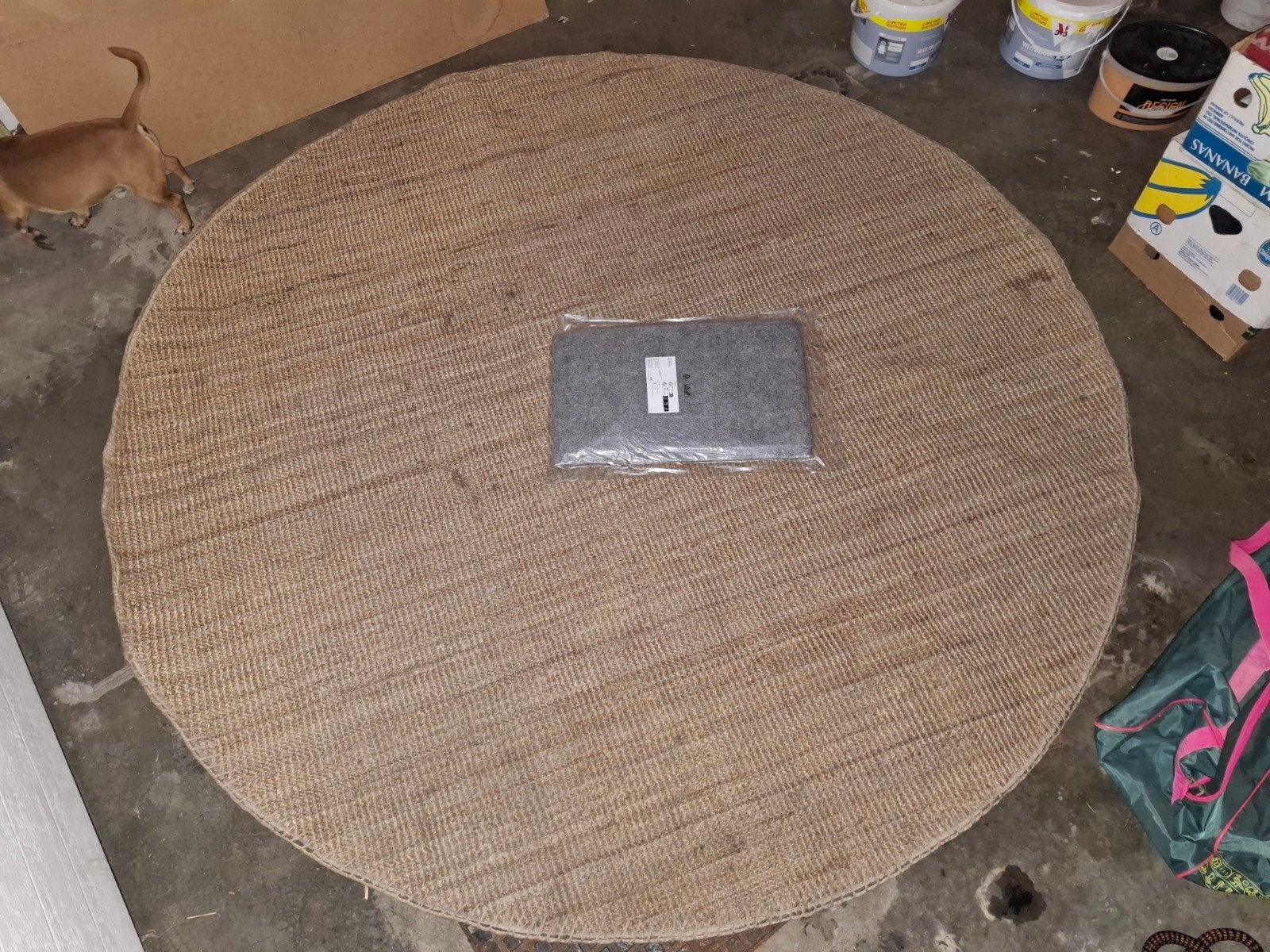 Grand tapis rond en cordes tressées + sous-tapis, Maison & Meubles, Ameublement | Revêtements de sol, Beige, Utilisé, Tapis, Moins de 10 m²