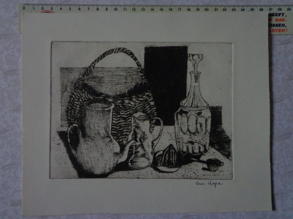 Vroege ets van Marianne Van Vyve "Stilleven", Antiek en Kunst, Dagelijks leven, Ophalen of Verzenden, Gesigneerd, 1950 - 1999