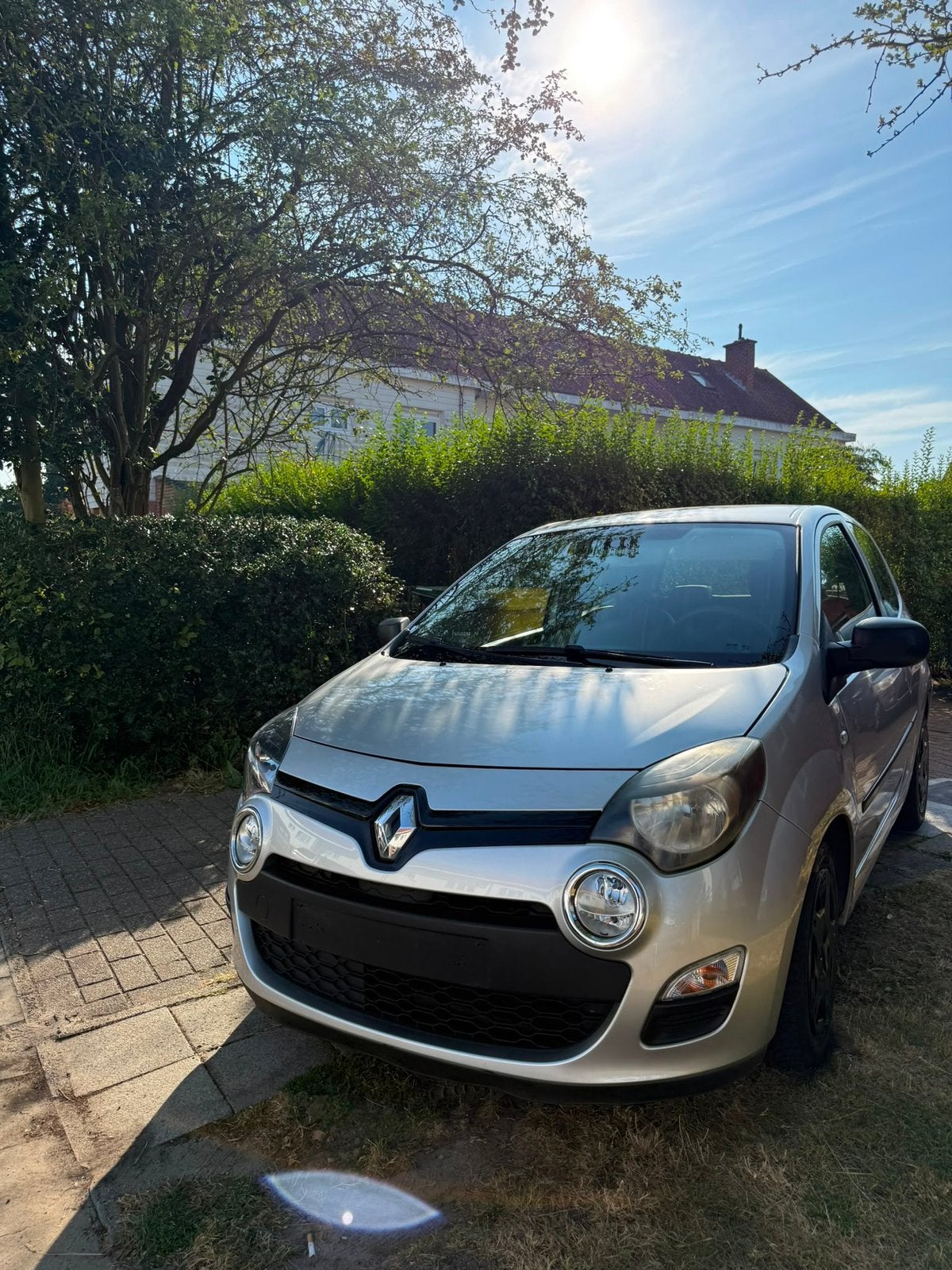 Renault Twingo 1.2 Essence avec climatisation, Boîte manuelle, Noir, Particulier, 55 kW