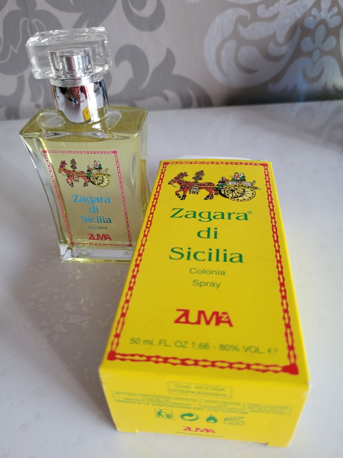 Bonjour a vendre flacon remplie, Enlèvement ou Envoi, Neuf, Bouteille de parfum, Plein