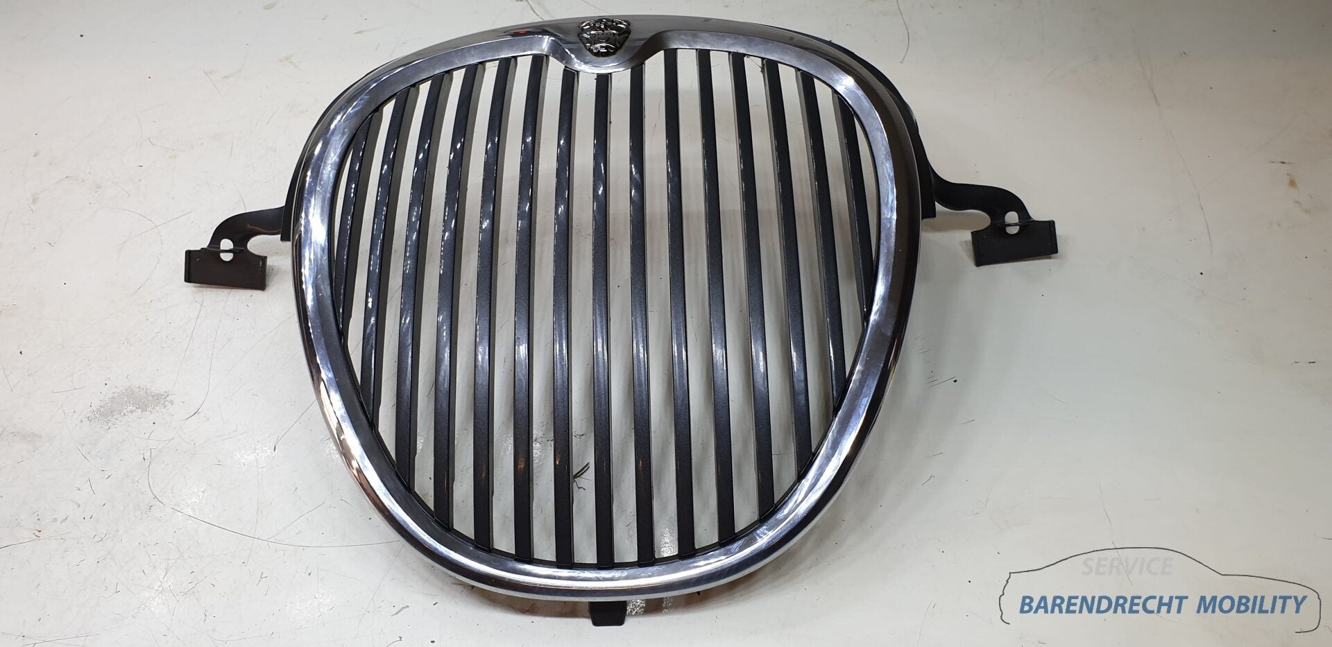 Jaguar S-Type II 2 X200 radiateur grille 2R83-8A100-AA 2R83-, Gebruikt, Dpoffice@jaguarlandrover.com, Abbey Road, Whitley 1
CV3 4LF  Coventry