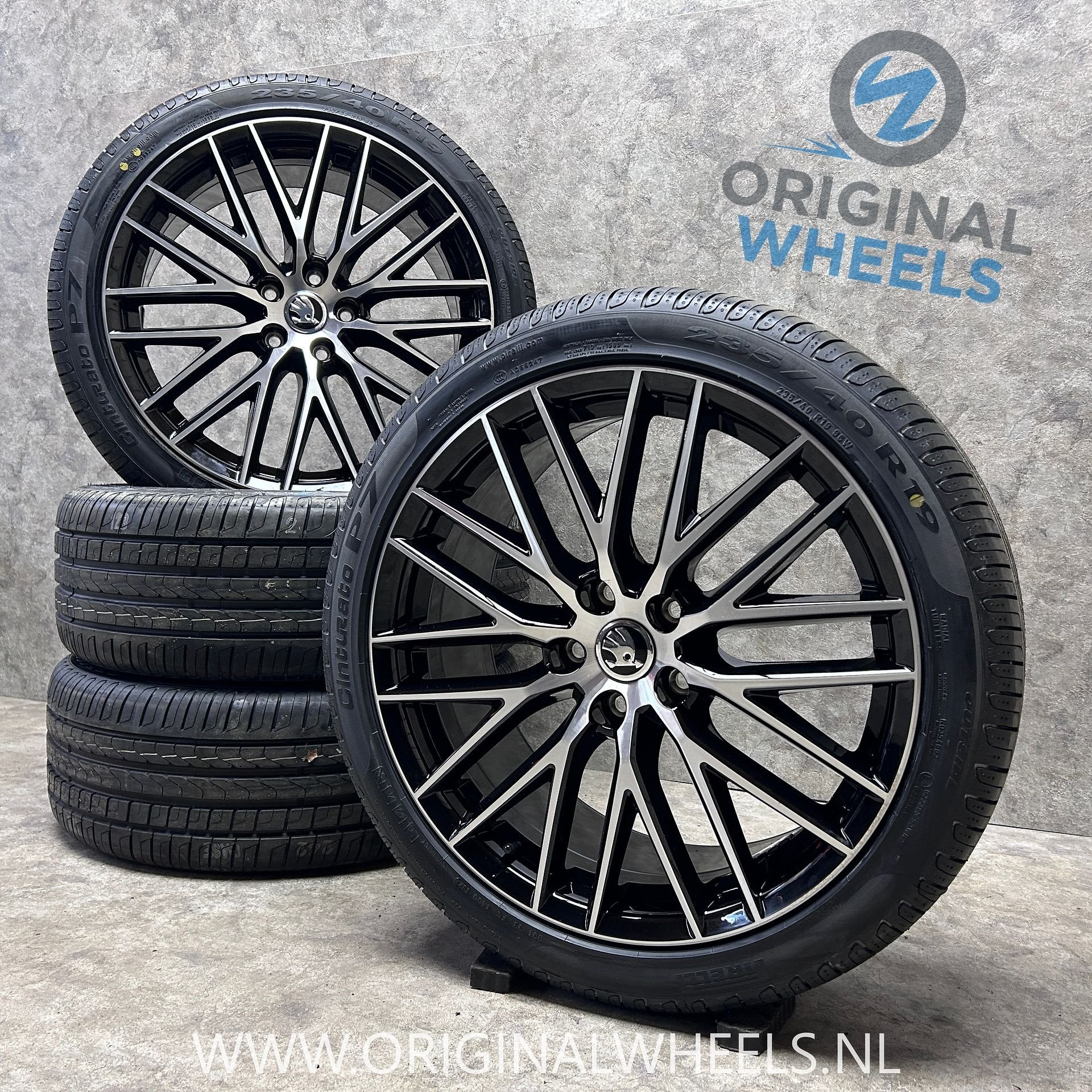 19 inch originele FR velgen + zomerbanden Karoq Octavia, Autos : Pièces & Accessoires, Neuf, Pneus et Jantes, Véhicule de tourisme