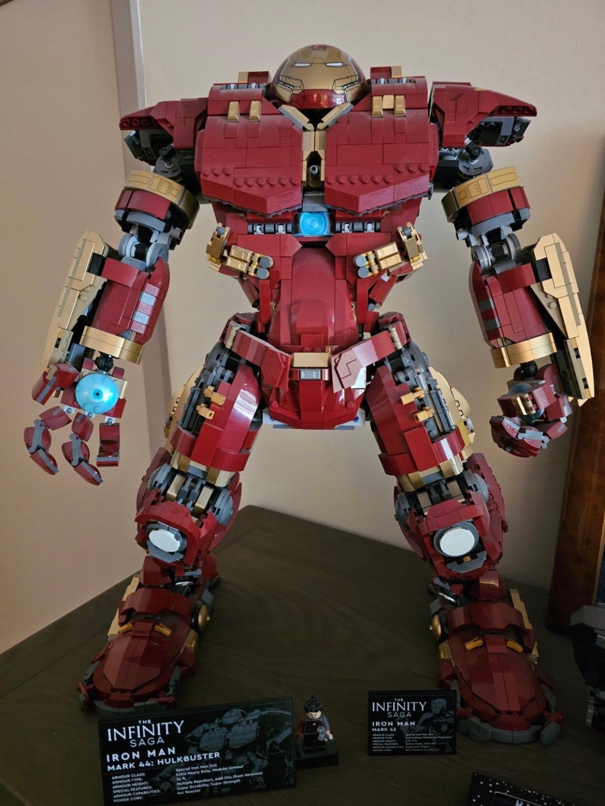 Lego 76210 marvel iron man hulkbuster, Kinderen en Baby's, Marvel, Lego, Ophalen of Verzenden, Zo goed als nieuw