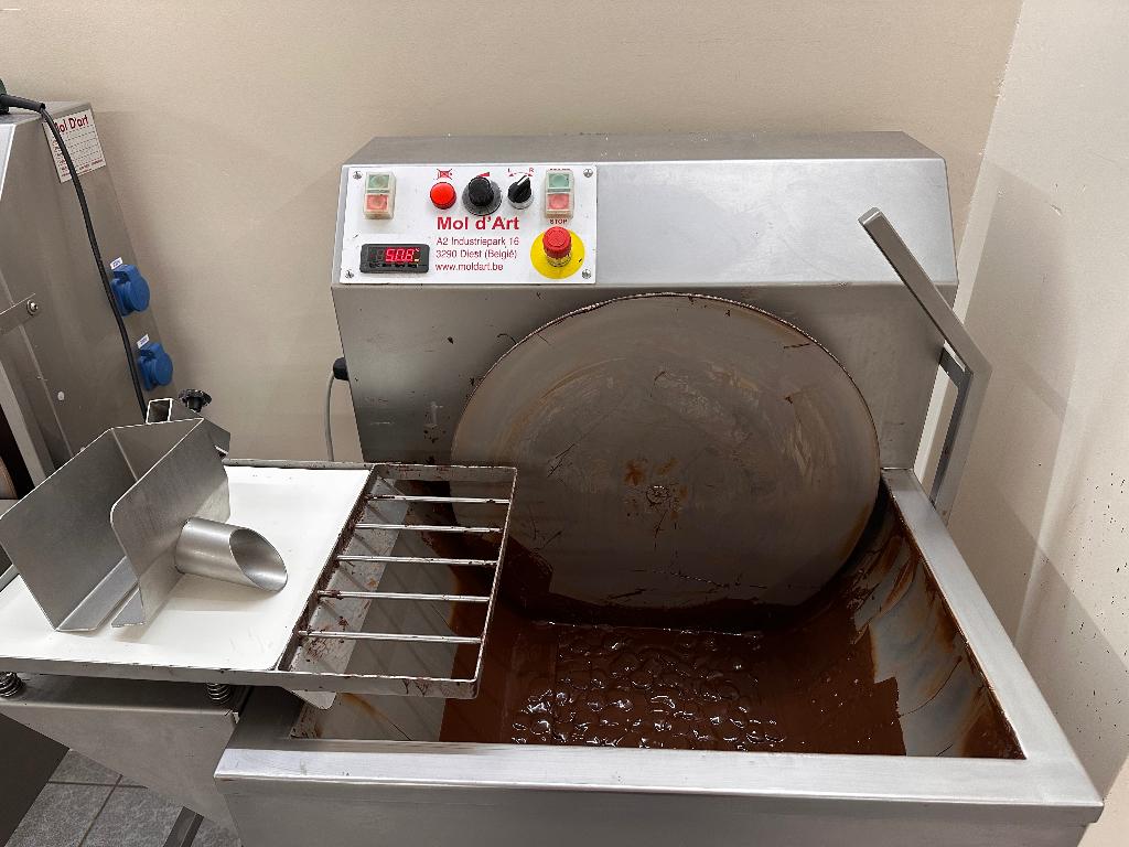 Chocolade wielmachine/tempereermachine Mol D’art 50kg, Ophalen, Gebruikt, Bakkerij en Slagerij