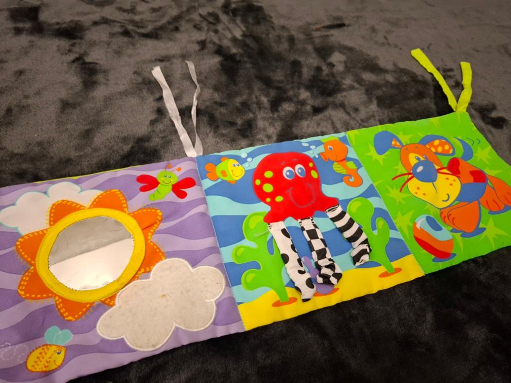 €2 kleurrijke stoffen speel boord voor babypark, Ophalen