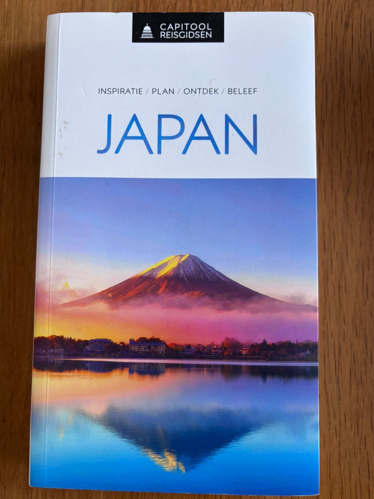Capitool Reisgids Japan (Nederlandstalige editie), Ophalen, Zo goed als nieuw, Capitool