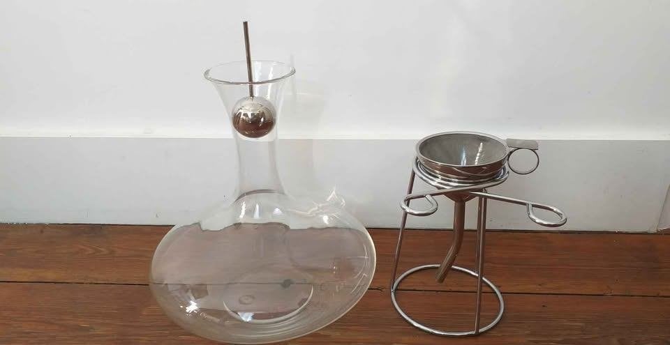 Carafe à décanter le vin, Enlèvement, Utilisé