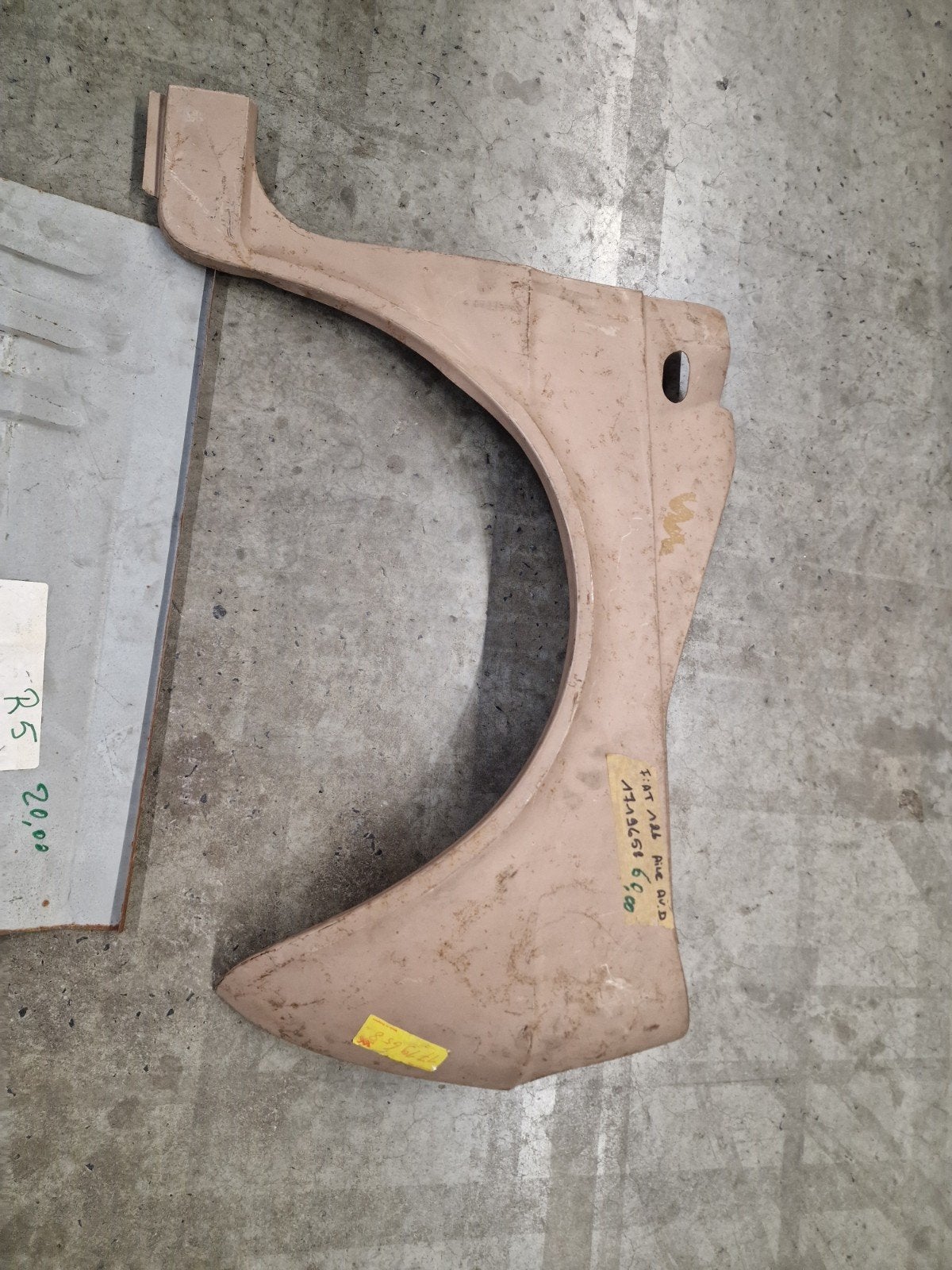 Aile Fiat neuve. Enlèvement Tirlemont, Particulier, Achat