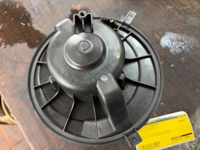 Moteur de ventilation chauffage d'un Volkswagen Golf, Volkswagen, -, 3 mois de garantie, Utilisé