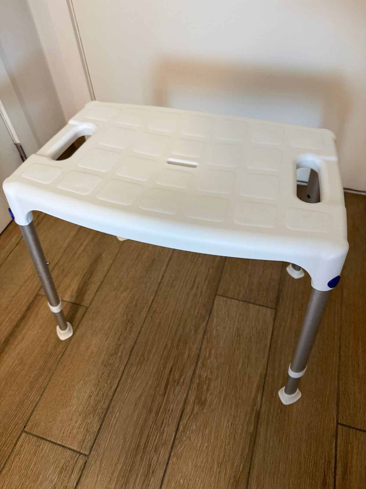 Tabouret de salle de bain ajustable, Huis en Inrichting, Krukjes, Ophalen, Zo goed als nieuw