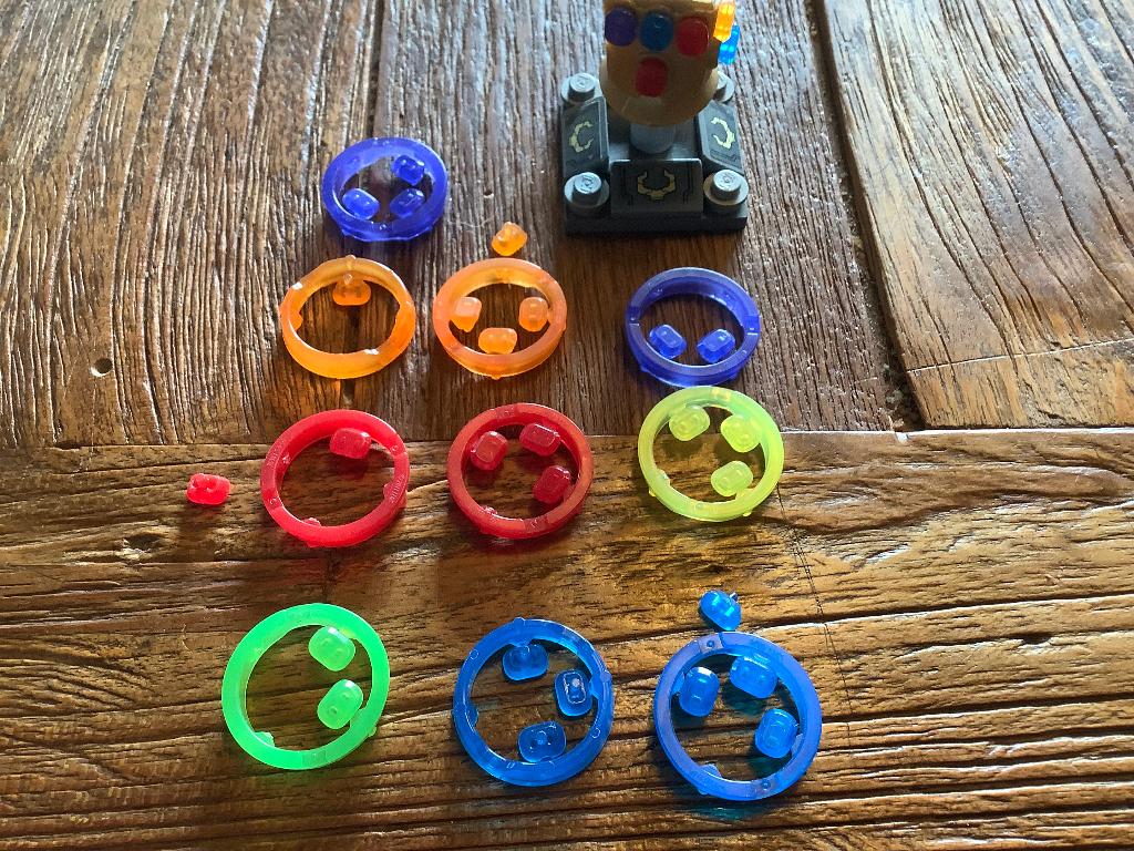 Lego Infinity Gauntlet and Stones / 652-P2, Ophalen of Verzenden, Zo goed als nieuw, Losse stenen, Lego