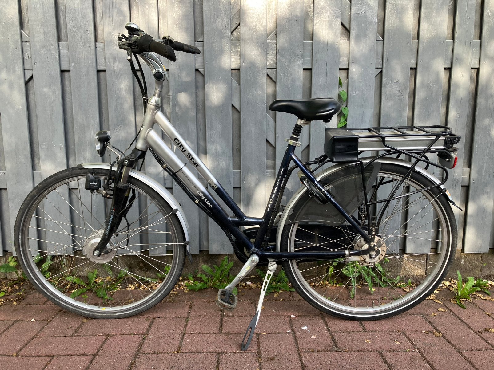 Elektrische damesfiets werkt perfect, Ophalen