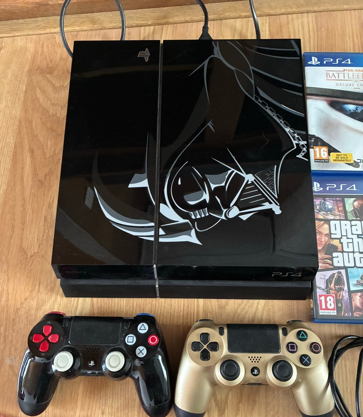 Playstation 4 darth vader limitd edition 1TB 2 contr 6 games, Consoles de jeu & Jeux vidéo, Consoles de jeu | Sony PlayStation 4