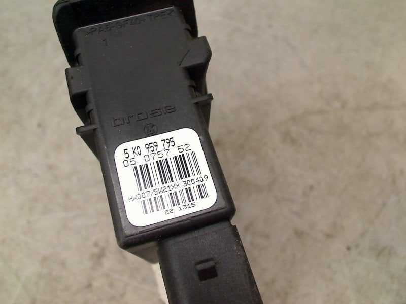 MOTEUR LEVE VITRE ELECTRIQUE DROIT Volkswagen Golf VI (5K1), Autos : Pièces & Accessoires, Volkswagen, Volkswagen AG, Droite, Utilisé