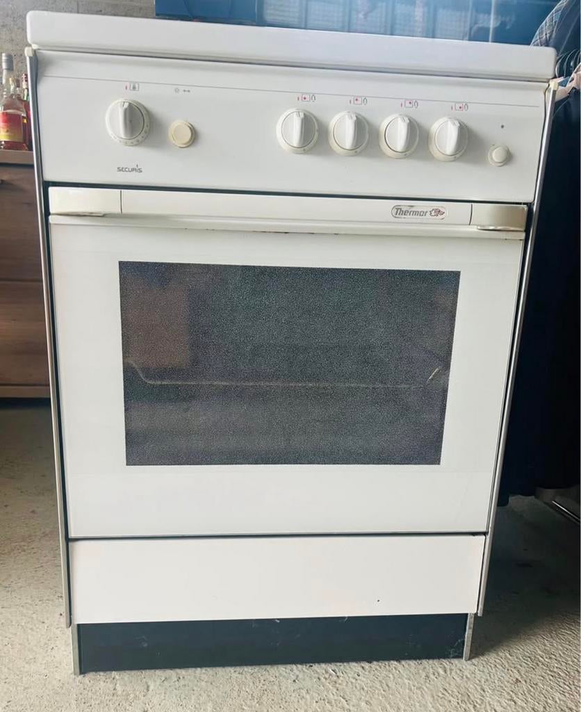 Cuisine au four + gaz, Ophalen, Zo goed als nieuw, Gas