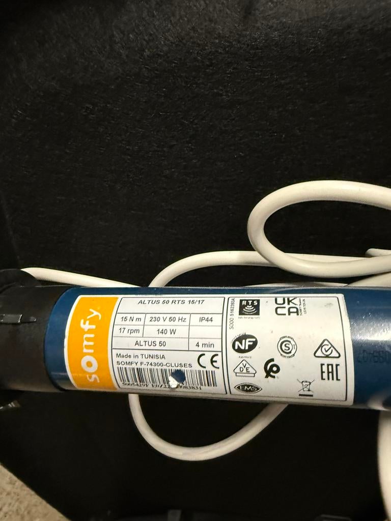 Moteur Somfy Altus 50 RTS 15/17 Nm — NEUF jamais utilisé, Doe-het-zelf en Bouw, Rolluiken, Nieuw, Wit, Ophalen