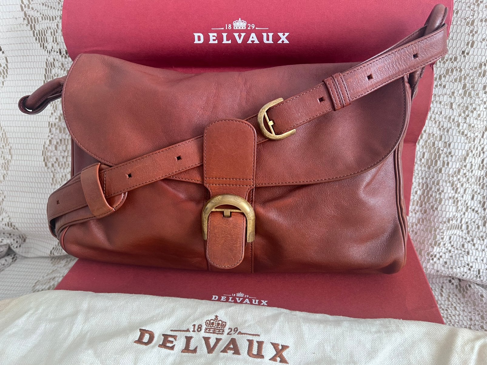 DELVAUX tas Brillant model schoudertas cognac leer, Ophalen of Verzenden, Zo goed als nieuw