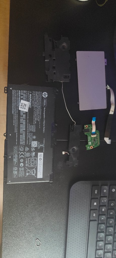 Lot pc HP 15s - Batterie HW03XL, Trackpad, Carte Jack/SD, HP, Informatique & Logiciels, Enlèvement, Utilisé, Hp 15s-eq2049nb
