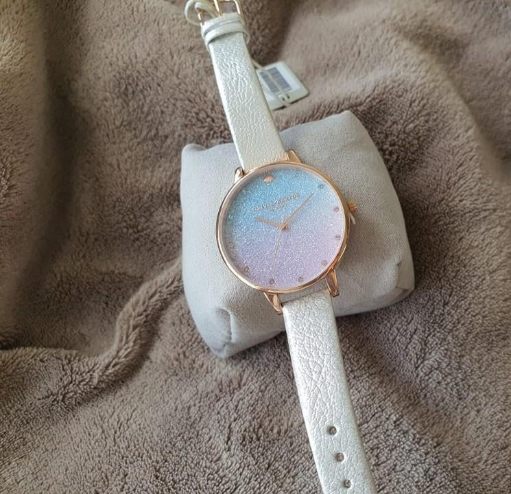 Olivia Burton horloge goudkleurig nieuwstaat, Bijoux, Sacs & Beauté, Montres | Femmes, Neuf, Montre-bracelet, Autres marques, Autres matériaux
