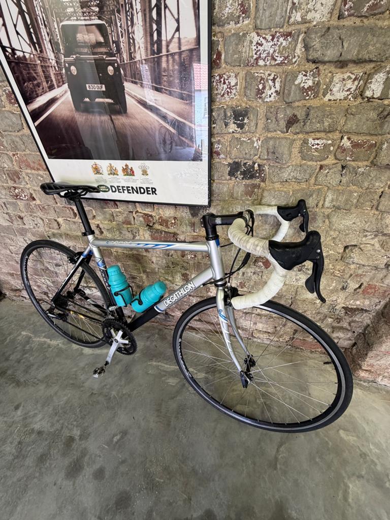 Decathlon koersfiets sport 2, Ophalen, Zo goed als nieuw