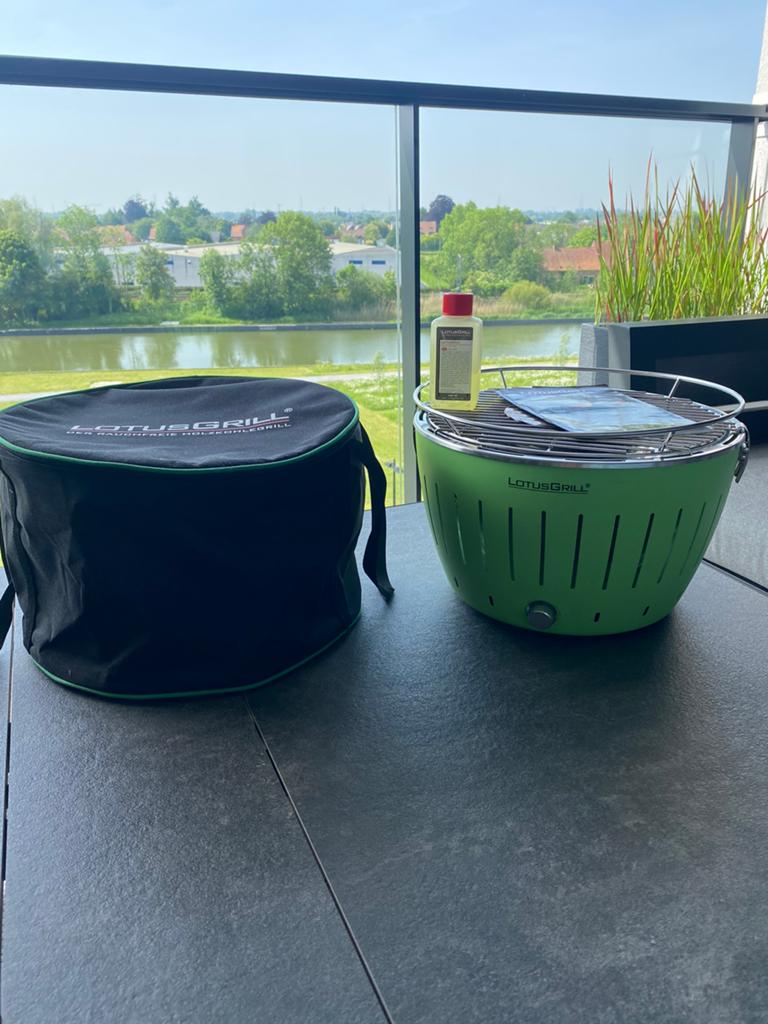 Lotus grill barbecue, Tuin en Terras, Ophalen, Zo goed als nieuw