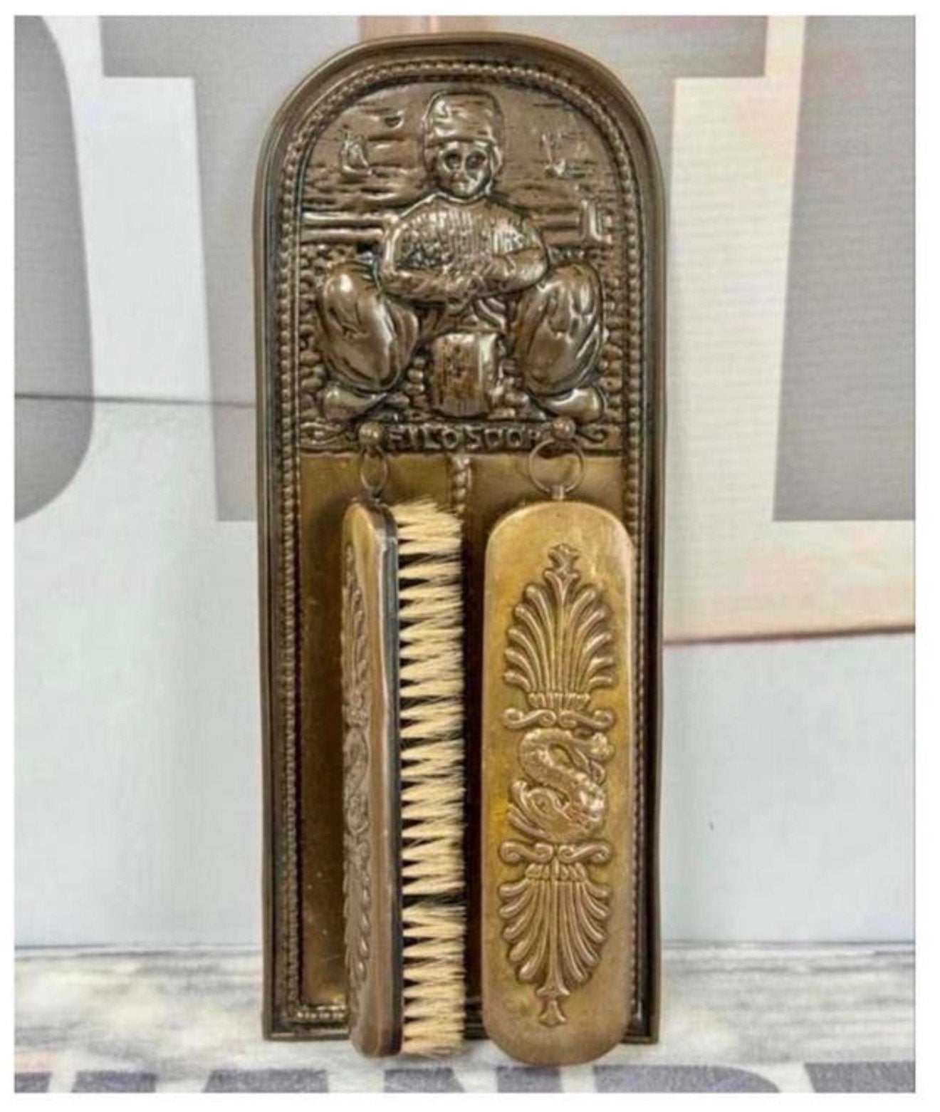 Porte-pinceaux ancien 1920 Volendam Brosses en coton cuivre, Antiquités & Art, Antiquités | Autres Antiquités, Enlèvement ou Envoi