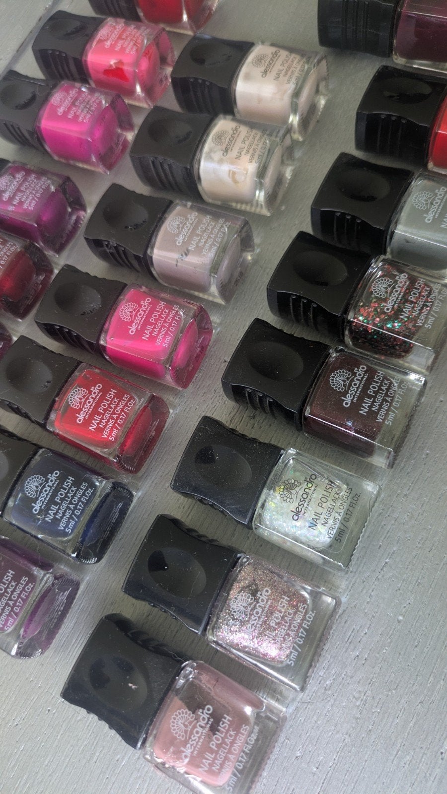 23 stuks nagellak, Maquillage, Autres couleurs, Comme neuf, Mains et Ongles