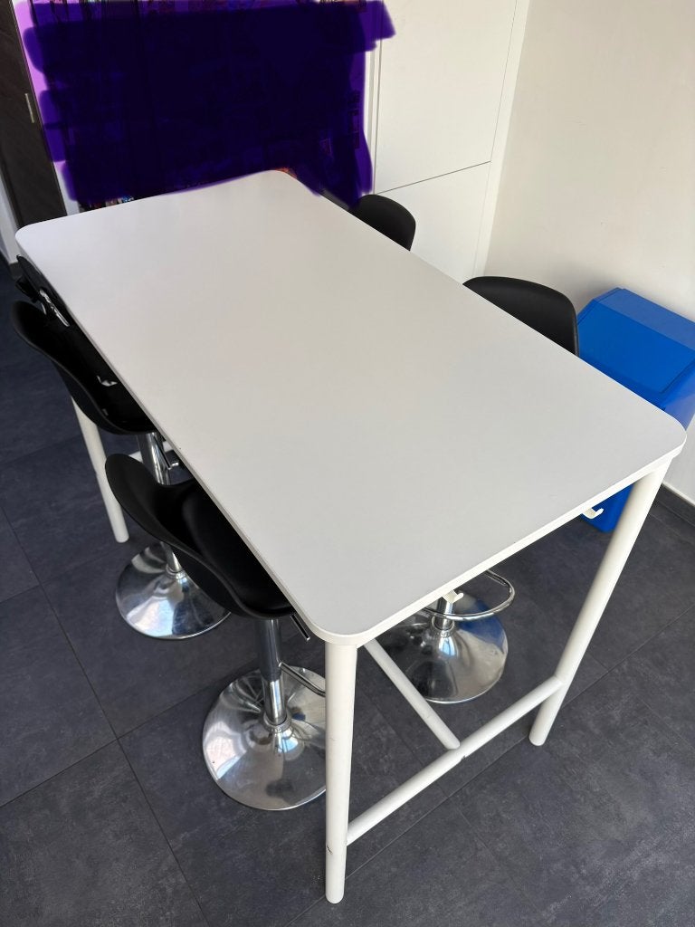 Table haute, 100 à 150 cm, Quatre personnes, Comme neuf, Enlèvement