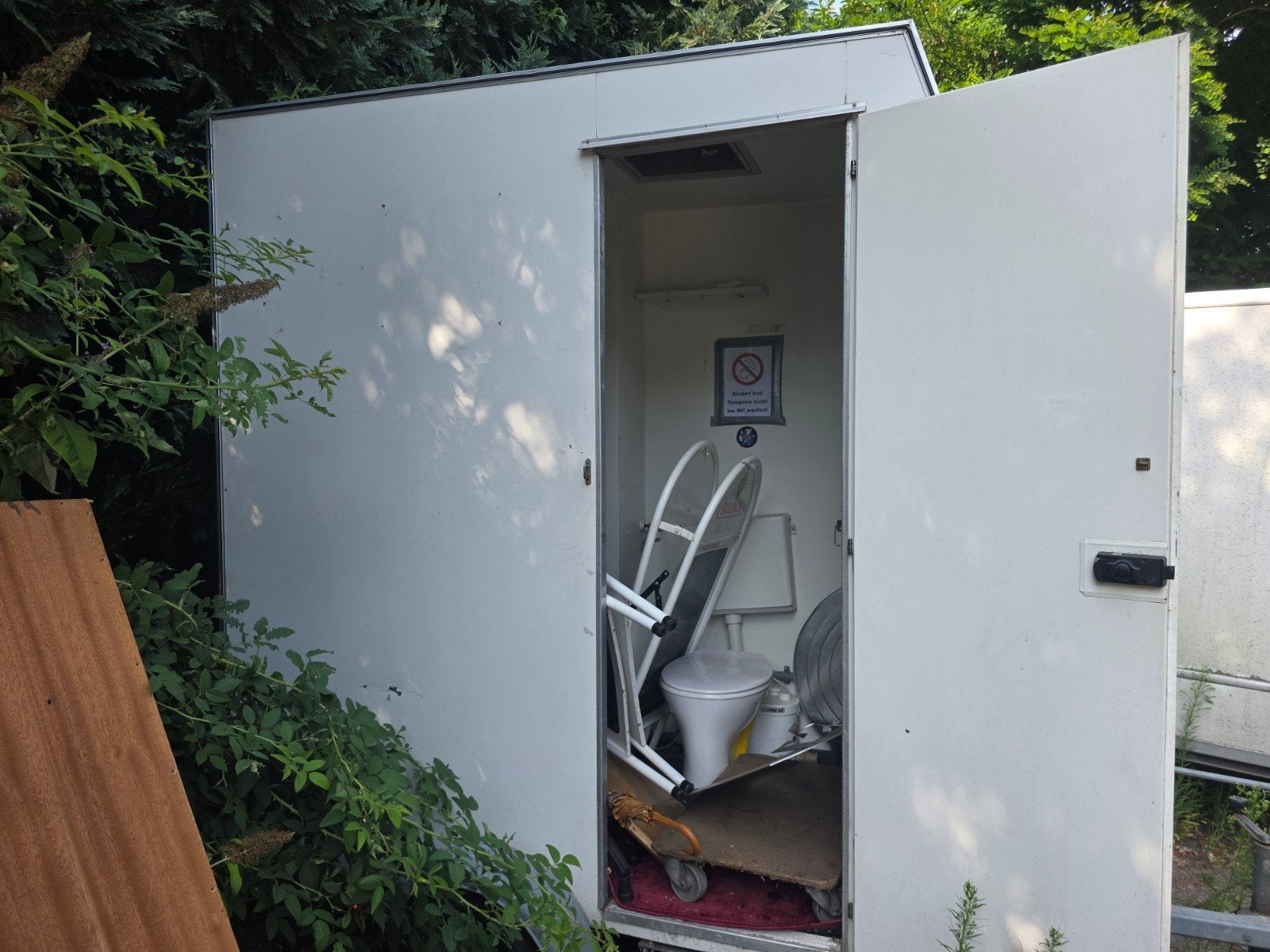 badkamer of sanitair-aanhanger, Ophalen, Gebruikt