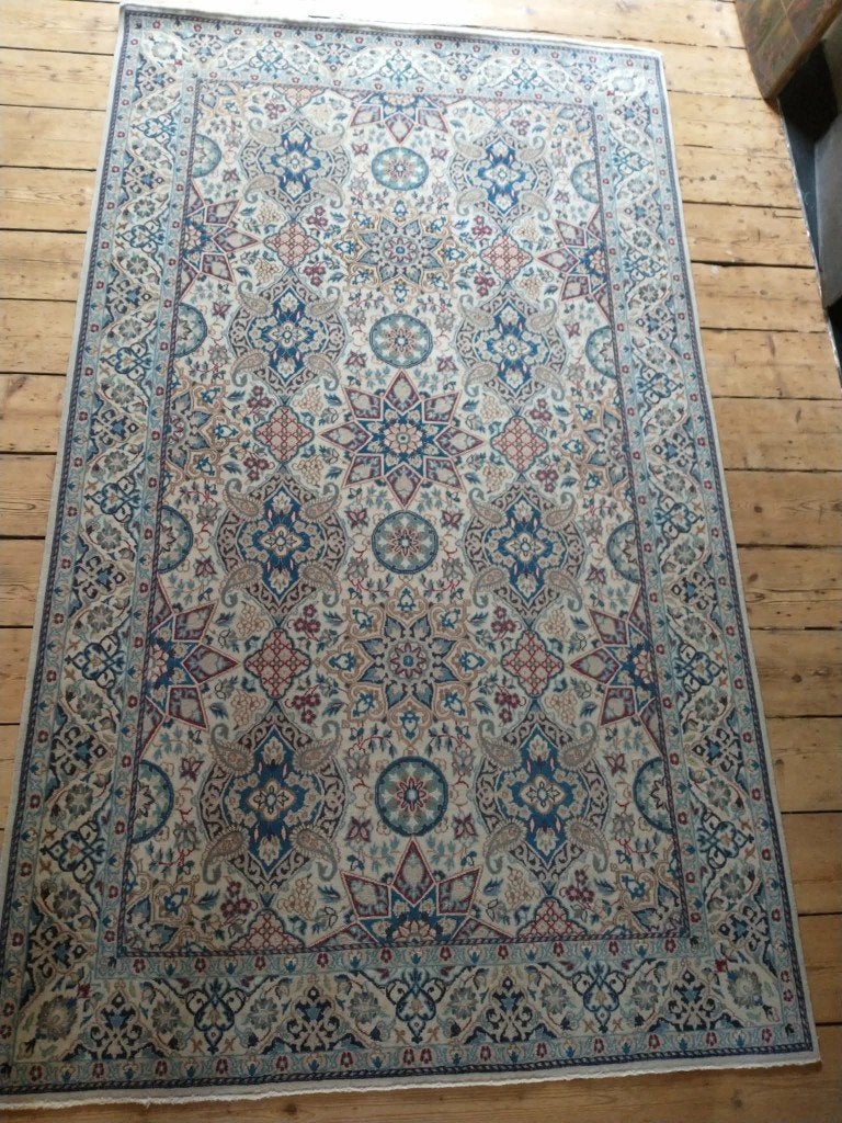 Perzisch nain tapijt, Enlèvement, Comme neuf