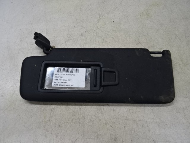 ZONNEKLEP LINKS Audi TT (FV3 / FVP) (01-2014/09-2018), Gebruikt, Mevr. I. Hauben, Audi, Rue de l'Espoir 34 34
4030  GRIVEGNÉE, BE