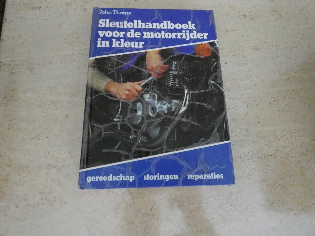 5x motorfiets bromfiets leer boeken reparatie herstellingen, Boeken, Ophalen of Verzenden, Gelezen, Algemeen